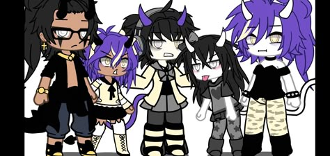 Gacha Life Family Oc, Gacha Life Family Oc Ideas, Gacha Life Family, Y2k Gacha, Gacha Family, Gacha Base Poses Cute, Horror Villains, Kitty Clothes, Hello Kitty Clothes