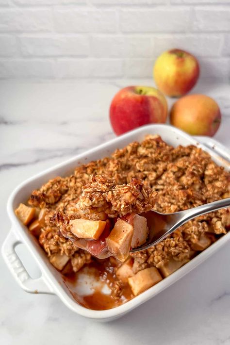 This healthy vegan apple crisp is a delicious winner! It's gluten-free, soy-free, oil-free, and made with no refined sugar. Daniel Diet Food List, Daniel Fast Recipes Breakfast, Daniels Diet, Immune Recipes, Daniel Fast Snacks, Daniel Fast Food List, Daniel Fasting, Daniels Fast, Daniel Fast Meal Plan