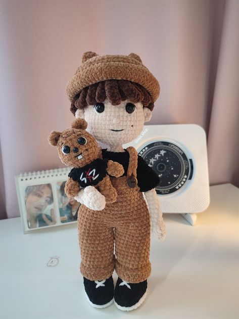 SKZOO Stray Kids Cute Sewing Projects, Kawaii Crochet, Fun Crochet Projects, Cute Easy Drawings, Diy Crochet Projects, Cute Diys, Cute Little Drawings, Crochet Doll Pattern, Han Jisung