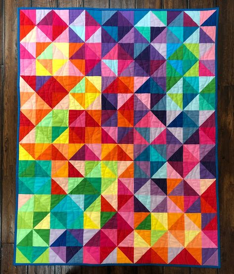 Puzzle Quilt, Solid Quilt, Half Square Triangle Quilts, Crochet Hexagon, Colorful Quilts, Triangle Quilt, Modern Quilt Patterns, Chevron Quilt, Hexagon Pattern