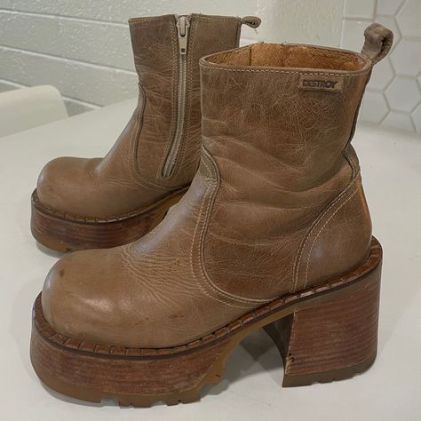 90s Chunky Shoes, Destroy Boots Vintage, Vintage Chunky Boots, Brown Chunky Boots, Chunky Brown Boots, Destroy Boots, 90s Boots, Chunky Heeled Boots, Funky Shoes