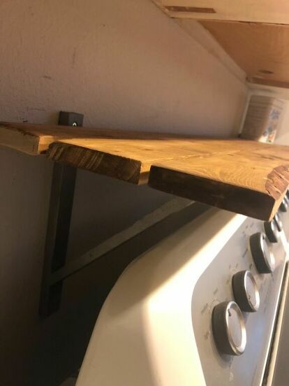 I have been trying to figure out what I wanted to put behind my washer and dryer in my laundry room redo. Since I needed a catchall shelf for my children’s forgotten items or grandchildren’s forgotten items a shelf seem like the best way to go. While out shopping in the local thrift store I found some brackets but they were wood so I went to work to make a little rustic shelf for my laundry room . It was bare behind washer and dryer and items often fell behind. I had picked up these wo… Shelf Above Washer And Dryer Ideas, Laundry Room Redo, Diy Bookshelf Kids, Laundry Shelves, Hidden Laundry, Room Storage Diy, Shelf Diy, Wooden Brackets, Room Tips