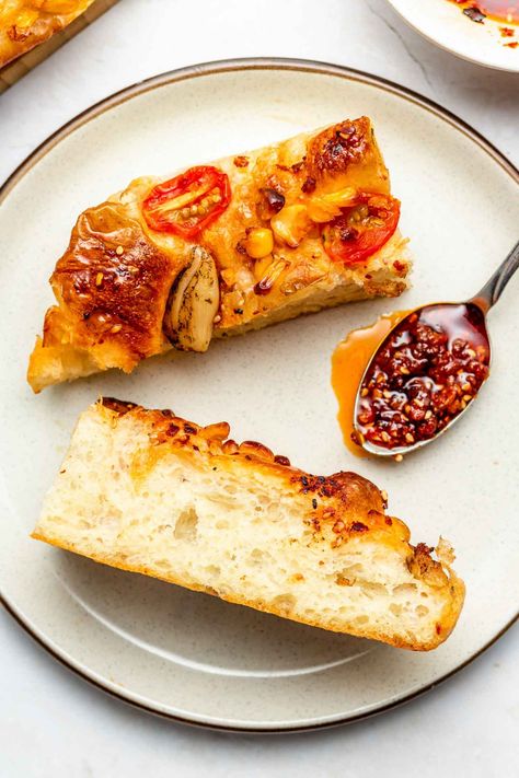 Garlic Focaccia, Focaccia Recipe, Vegan Bread, Savoury Baking, Chili Oil, All Recipes, Bread And Pastries, East Asian, Bread Baking