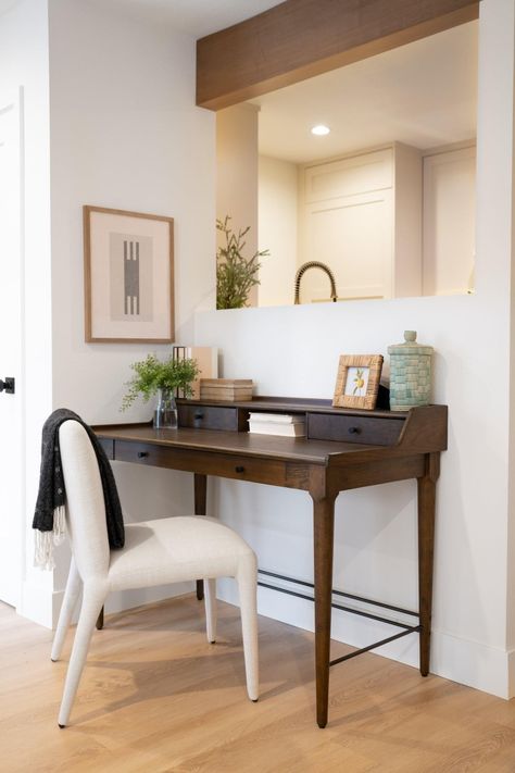 Dark Brown Desk, Mcm Ranch, Bedroom Nyc, Workspace At Home, Dark Wood Desk, Small Writing Desk, Desk Nook, Jasmine Roth, Desk Simple