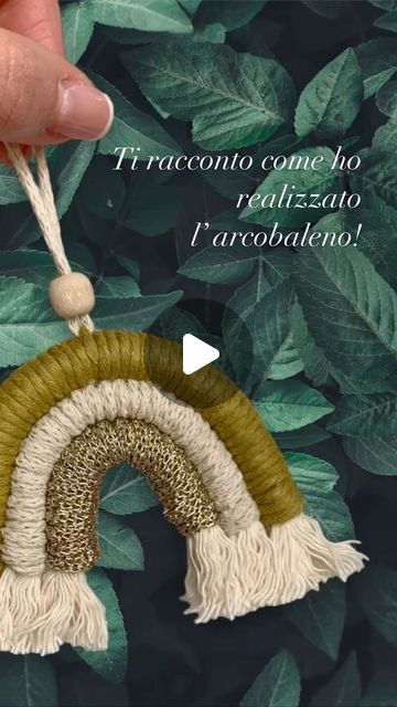 @curly_weaves on Instagram: "Ciao, in questo reel ti racconto come ho realizzato l’arcobaleno! 
Attiva l’audio per non perderti i passaggi!🌈

È un lavoro preciso ma anche molto terapeutico, se ti piacerebbe vedere come realizzo anche le altre creazioni, lascia un like o un commento!❤️

#reel #rainbow #video #arcobaleno #colori #safari #palette #cotone #avvolgere #intreccio" Safari Palette, Rainbow Video, Curly Weaves, April 12, Macrame, Audio, Rainbow, On Instagram, Instagram