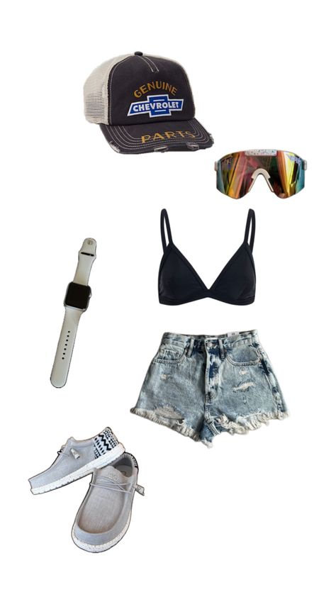 Cute outfit for the lake #lake#country Lake Day Fits, Cute Lake Outfits Summer, Lake Day Outfit, Lake Outfit Summer, Lake Outfit, Lake Aesthetic, Lake Swimming, Day Camping, Lake Chelan