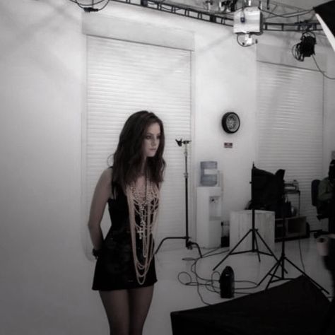 behind the scenes Effy Stonem Style, Lizzy Grant Aesthetic, Elizabeth Stonem, Effy Stonem, Skin Aesthetics, Skins Uk, Kaya Scodelario, Grunge Aesthetic, Outfits Casuales