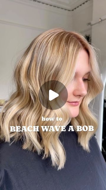 PRO HAIR HACKS, TIPS & TUTORIALS on Instagram: "Waves for bobs and shorter hairstyles 🌊

Using the @ghdhair soft curl tong 

Let me know in the comments if you need a more in-depth tutorial on how to achieve the LA wave 

#hairtutorial #beachwaves #bobhaircut #easyhairstyles #curling #hairwaves #shorthairstyle" Shoulder Length Waves Tutorial, How To Bend Wave Short Hair, Beach Waves Bob Tutorial, Beachwaver Hairstyles, How To Enhance Natural Waves, Best Tool For Beach Wave Hair, Soft Curls, Beach Waves, Hair Waves