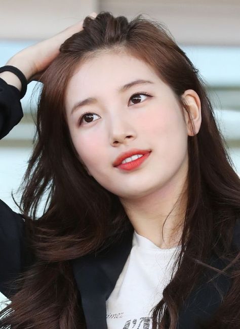 Miss A Suzy, Total Beauty, Dara Kpop, Beauty Samples, Bae Suzy, Korean Actresses, 가을 패션, Korean Beauty, Celebrities Female