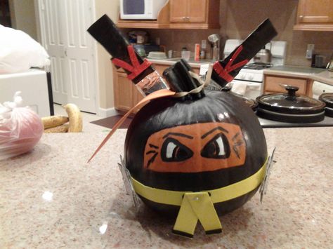 Ninja Pumpkin, cute Halloween DIY Ninja Pumpkin Carving, Ninjago Pumpkin, Ninja Pumpkin, Diy Halloween Pumpkins, Cute Halloween Diy, Face Pumpkin Carving, Storybook Pumpkin, Grad Cap Ideas, Book Character Pumpkins