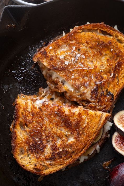 Fig, Bacon & Caramelized Onion Grilled Cheese Caramelized Onion Grilled Cheese, Grilled Cheese Recipes Gourmet, Onion Grilled Cheese, Grilled Cheese Recipe, Fig Recipes, Grilled Cheese Recipes, Caramelized Onion, Fig Jam, Fresh Figs