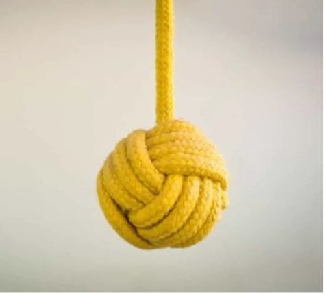 50 DIY Dog Toys You Can Do In No Time {With Tutorials} - The Paws Dog Toys Diy Homemade, Strong Dog Toys, Handmade Dog Toys, Dog Boredom, Homemade Dog Toys, Diy Pet Toys, Diy Dog Toys, Rope Dog Toys, Dog Toy Ball