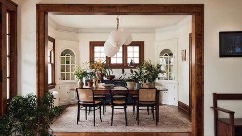 This Newly Designed Addition Brings Flow and Calm to a Minneapolis Home | Architectural Digest Quarter Sawn White Oak, Island Countertops, Rustic Dining Room, Island With Seating, The Dining Room, Farmhouse Dining Room, Comfy Chairs, Farmhouse Dining, Rustic Dining