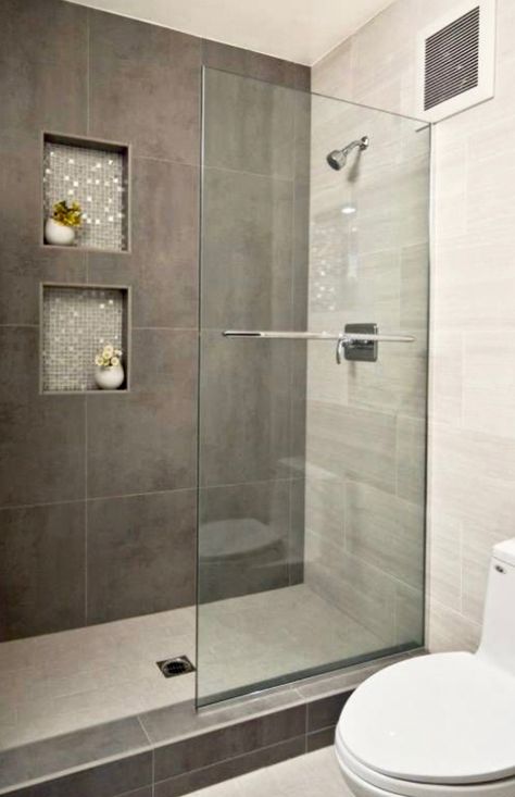 Shower Remodel Diy, Small Bathroom Tiles, Shower Wall Tile, Bathroom Shower Design, Bathroom Shower Walls, Bad Inspiration, Glass Partition, Decor Details, Trendy Bathroom