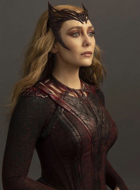 Marvel Witches, Mommy Wanda, Kristine Froseth, The Scarlet Witch, Captain America Movie, Multiverse Of Madness, Lizzie Olsen, Elizabeth Olsen Scarlet Witch, Marvel Tv