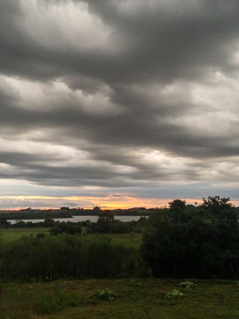 Cloudy sky, sunset, nature, wallpaper, rain, river, clouds. Beach Storm, Rainy Clouds, Sunlight Photography, Cloudy Sunset, Rainy Sky, Cloud Photos, Clouds Photography, Sky Photo, Adventure Photographer