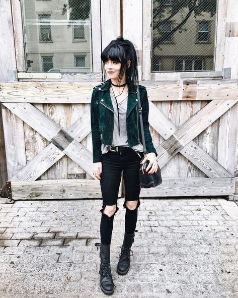 Edgy Club Outfits, Casual Hipster Outfits, Goth Outfit, Tokyo Street Fashion, Hipster Grunge, Dark Outfits, Neue Outfits, Hipster Outfits, A Jacket