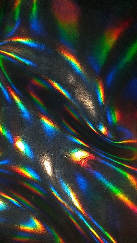 Black Holographic Background, Dark Iridescent Aesthetic, Dark Holographic Wallpaper, Dark Holographic, Holo Wallpapers, Holographic Texture, Dark Iridescent, Holographic Wallpapers, Rainbow Wallpaper Iphone