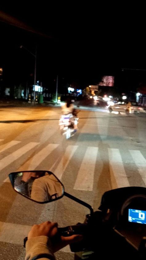 Riding With Boyfriend, Night Ride Motorcycle Aesthetic, Night Bike Ride, Cute Boyfriend, Night Ride, Motorcycle Ride, Motorcycle Aesthetic, Night Biking, Night Couple