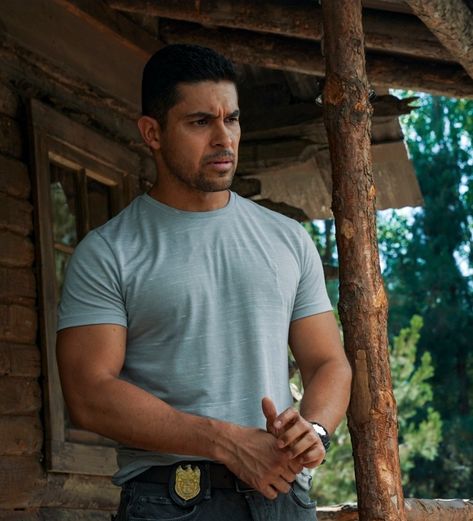 #nicktorres those muscles are looking better each time 😍😍😍😍💋💋💋💋 Ncis Nick Torres, Ncis Torres, Nick Torres, Michael Weston, Ncis Gibbs, Ziva And Tony, Ncis Stars, Gibbs Rules, Wilmer Valderrama