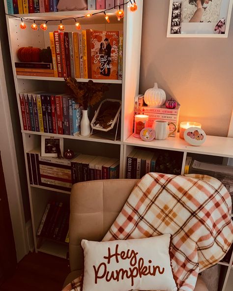 sunday shelfie 🎃🍂🍁 decorated my shelves for fall and im OBSESSED. . . #sundayshelfie #falldecor #bookshelves #bookstagram #bookstagrammer #booksta Decorated Shelves, Winter Aesthetics, Im Obsessed, Autumn Home, Fall Home Decor, Bedroom Inspirations, Bedroom Ideas, Bookshelves, Fall Decor