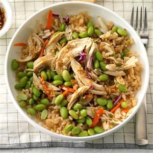 Asian Chicken Rice Bowl Easy Chicken And Rice, Chicken Rice Bowls, Rice Bowls Recipes, Asian Chicken, Rotisserie Chicken Recipes, Coleslaw Mix, Rice Bowl, Chicken Rice, Edamame