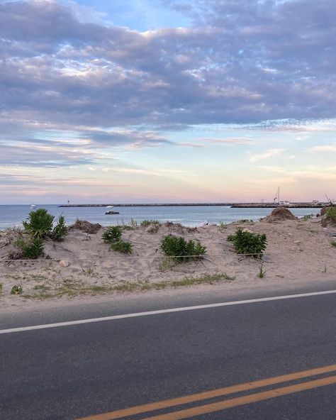 Rhode Island Beach Aesthetic, Block Island Aesthetic, Island Vacation Aesthetic, Rhode Island Aesthetic, Pretty Flicks, Block Island Rhode Island, Rhode Island Beaches, Coastal Girl, Island Aesthetic