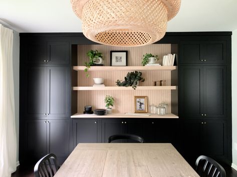 Black Cabinets Dining Room, Dinning Room Cabinet Design, Cabinet Dinning Room, Ikea Dinning Room, Modern Crockery Unit, Dining Room Built In Cabinets, Dinning Room Cabinet, Modern Crockery, Dining Room Cabinets