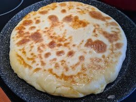 FLATBREAD FILLED WITH CHEESE AND POTATO (no yeast) ~ Macedonian Cuisine Potato Flat Bread Recipe, Baked Flatbread, Potato Flatbread, Bread With Cheese, Fried Bread Recipe, Fried Bread, Stuffed Bread, Flat Breads, Braided Bread