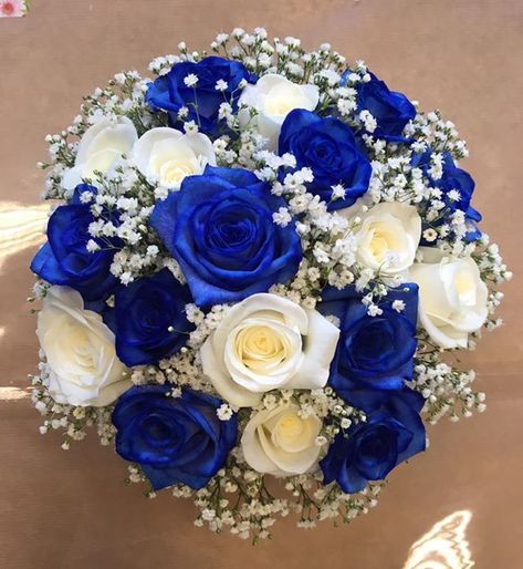 Royal Blue Bouquet, Royal Blue Wedding Theme, Prom Bouquet, Wedding Floral Arrangements, Simple Wedding Bouquets, Blue Wedding Decorations, Quinceanera Decorations, Wedding Bouquets Bride, Royal Blue Wedding