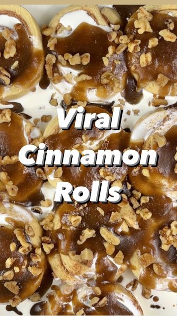 Cinnamon Rolls With Heavy Cream Apples, Grands Cinnamon Roll Recipes, Grands Cinnamon Rolls, Pillsbury Cinnamon Roll Recipes, Cinnabon Cake, Rhodes Cinnamon Rolls, Scones Cinnamon, Muffins Cinnamon, Pecan Cinnamon Rolls