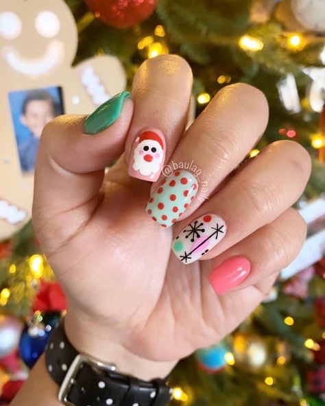 Funky Christmas Nails, Christmas Mani, Pop Art Nails, Christmas Gel, Fingernail Designs, Hello Nails, Manicure Inspiration, Christmas Dresses, Christmas Gel Nails