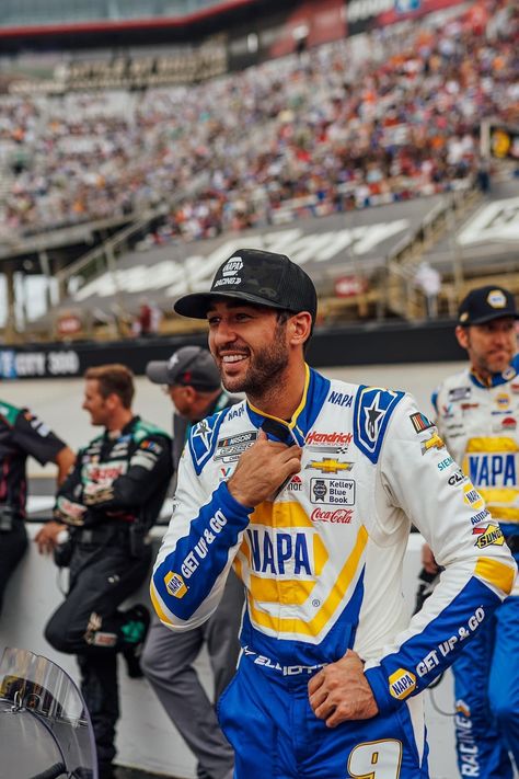 Chase Elliott Car, Chase Elliott Nascar, Chase Elliot, Race 3, Nascar Driver, Dirty Air, Chase Elliott, Car Driver, Nascar Drivers