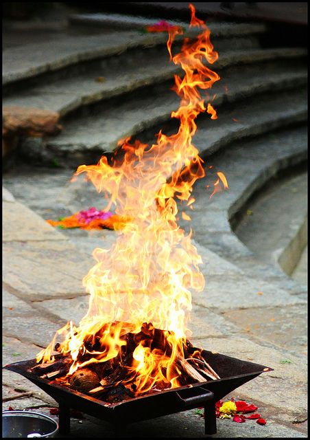 Mythological Women, Sacred Fire, Bhagavata Purana, Sacred Woman, Hindu Ceremony, Indian Handicrafts, Cosmic Consciousness, Herbal Products, Beltane