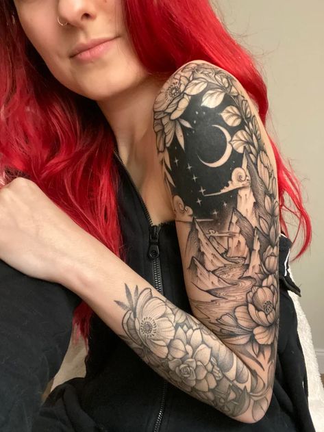 Natur Tattoo Arm, Cover Up Tattoos For Women, Sky Tattoos, Left Arm Tattoos, Nature Tattoo Sleeve, Tattoo Zeichnungen, Muster Tattoos, 4 Tattoo, Arm Sleeve Tattoos