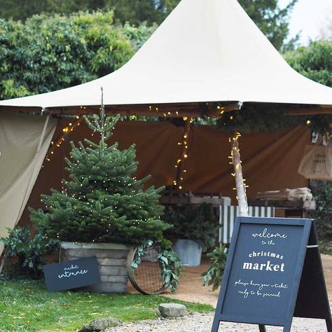 Gallery – Derbyshire Christmas Market 2023 Outdoor Christmas Market, Christmas Market Booth, Christmas Market Ideas, Market Displays Booth Ideas, Market Stall Display Ideas, Christmas Market Stall, Market Stall Display, Christmas Booth, Stall Display