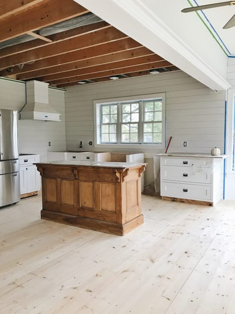 Pine Flooring Kitchen, Modern Pine Kitchen, Pine Kitchen Island, Kitchen Floors, Liz Marie, Pine Kitchen, Up House, Interior Floor, Family Room Design