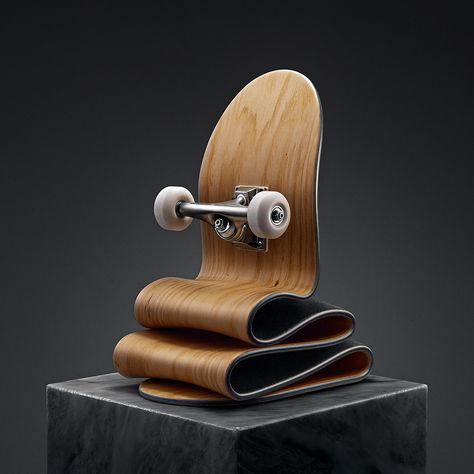 Sebastian Marek found inspiration for his 3D sculptures from the adaptive and fluid nature of skateboarding. See the full project: https://on.be.net/3zegEkO Skate Spot, 3d Design Software, 3d Sculpture, Game Engine, Maxon Cinema 4d, Blender 3d, Cinema 4d, Color Correction, Graphic Design Art