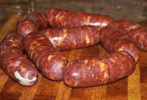 Venison Sausage Recipes, Venison Sausage, Homemade Italian Sausage, Sausage Making Recipes, Italian Sausages, Homemade Sausage Recipes, Mexican Chorizo, Chorizo Recipes, Italian Sausage Recipes