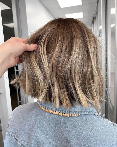 Maddison Bek • YYC Hair on Instagram: “Cropped Balayage 🤍” Bronde Balayage Short Hair Straight, Short Hair With Blonde Balayage, Brown Bob With Blonde Money Piece, Blonde To Bronde Short Hair, Short Blonde Balayage With Bangs, Bronde Bob Hair, Bob With Money Piece Highlights, Fall Bronde Balayage Short Hair, Fall Bronde Balayage Short