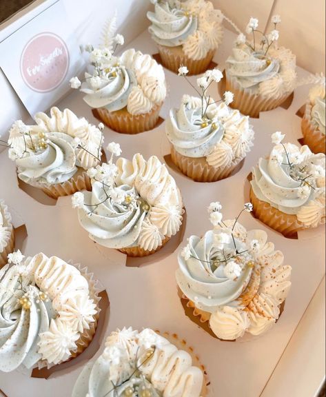 Boho Wedding Cupcakes, Neutral Cupcakes, Confirmation Cupcakes, Beach Wedding Cupcakes, Eid Desserts, Baby Shower Cupcakes Neutral, Engagement Cupcakes, Confirmation Cakes, Bridal Shower Cupcakes