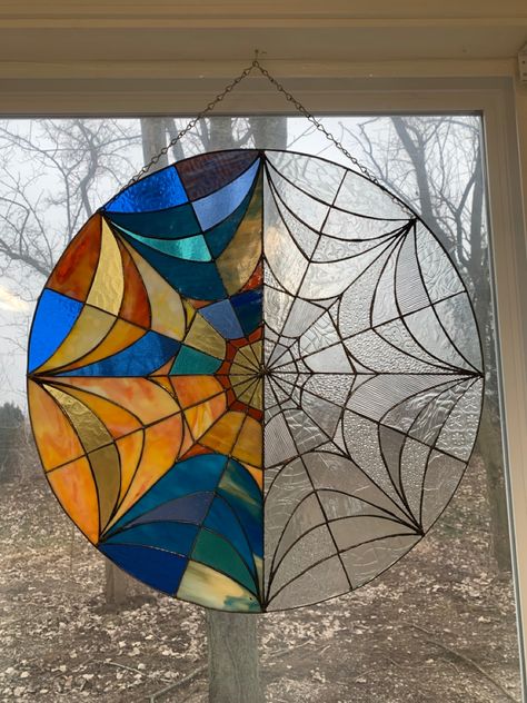 Circle Window Painting, Stained Glass Half Circle, Round Stained Glass Windows In Homes, Round Stained Glass Patterns Circles, Circular Stained Glass Window, Stained Glass Circles, Stained Glass Spider, Modern Art Canvas Painting, Window Stained