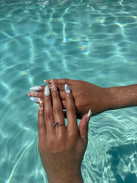 beach themed nails that are perfect for summer #nails #nailart #summer #summernails #beach #sea #aesthetic #summertime #pool #watercolor Pool Watercolor, Nail Photoshoot, Nailart Summer, Beach Themed Nails, Nails Beach, Themed Nails, Sea Aesthetic, Photoshoot Beach, Summery Nails