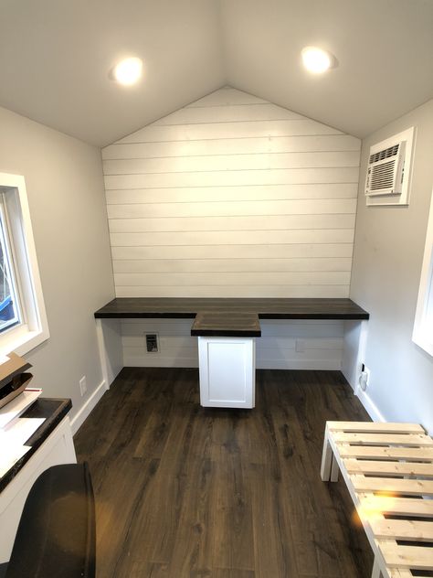 8x12 office shed Office Porch Ideas, Storage Building Office Ideas, She Shed Desk Ideas, Indoor Shed Ideas, Summer House Office Ideas, Shed Lounge Ideas, Shed Interior Design Ideas Office, She Shed Small Business, Shed Small Business