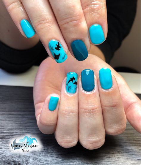 Sting Ray Nails, Shark Inspired Nails, Manta Ray Nails, Shark Themed Nails, Scuba Diving Nails, Shark Nails Acrylic, Sea Life Nails, Stingray Nails, Scuba Nails