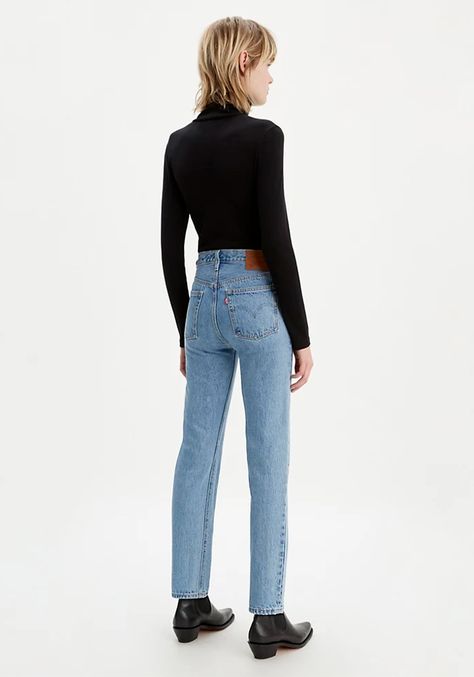 Style Rules: Emily Wells | sheerluxe.com Straight Jeans Outfit Casual, Levis Straight Jeans, Women Levis, Levis 501 Women, Straight Jeans Outfit, High Waist Straight Leg Jeans, Levis 501 Original, Style Rules, Jeans Outfit Casual