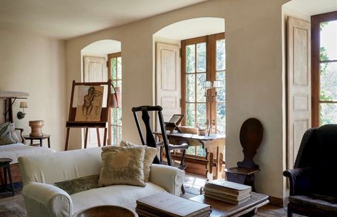 Rose Tarlow Melrose House | One of the most influential designers working in America, Rose Tarlow’s signature approach is as much an emotional matter as it is one of… | Instagram Rose Tarlow Melrose House, Rose Tarlow, Interior Colors, Holland Park, Inspiring Spaces, Mood Board Design, S Signature, Rich Textures, Interior Inspo