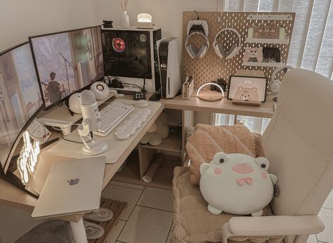 Set Up Gaming, White Desk Setup, Dream Setup, Small Room Makeover, Room Organization Bedroom, Cozy Gaming, Brown Rooms, Study Room Design, Room Redesign