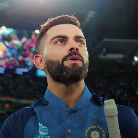 King 👑 Kohli Handsome 🥵 Virat Kohli Pfp, Kohli Wallpapers, Virat Kohli And Anushka, Virat Kohli Instagram, King Kohli, Virat Kohli Wallpapers, Dhoni Photos, Ms Dhoni Photos, Cricket Wallpapers