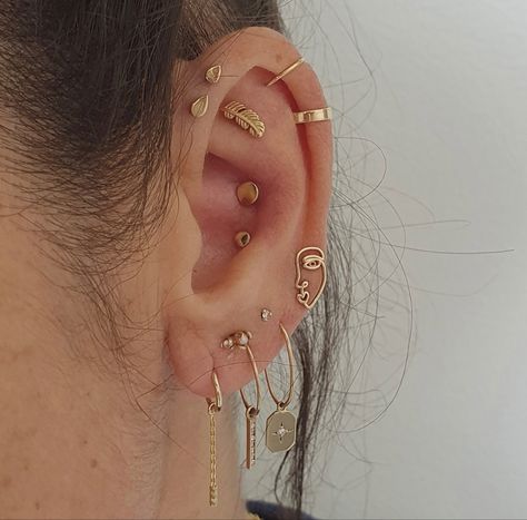 Forward Helix Piercings, Curated Ears, Forward Helix Earrings, Helix Piercings, Forward Helix Piercing, Pretty Ear Piercings, Forward Helix, Helix Earrings, Conch Piercing